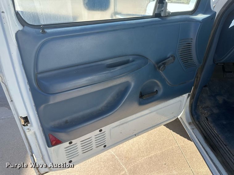 image for item IU9031 1994 Ford F450 Super Duty  bucket truck