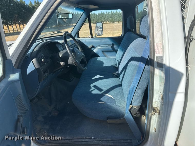 image for item IU9031 1994 Ford F450 Super Duty  bucket truck