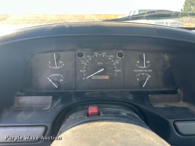 image for item IU9031 1994 Ford F450 Super Duty  bucket truck