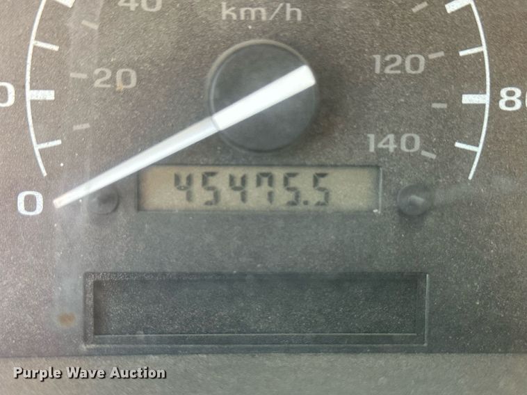 image for item IU9031 1994 Ford F450 Super Duty  bucket truck