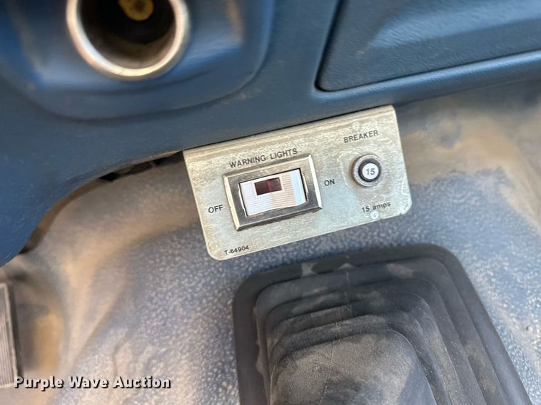 image for item IU9031 1994 Ford F450 Super Duty  bucket truck