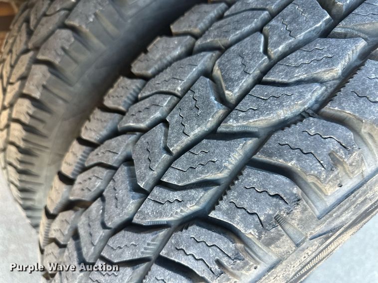 image for item IU9031 1994 Ford F450 Super Duty  bucket truck