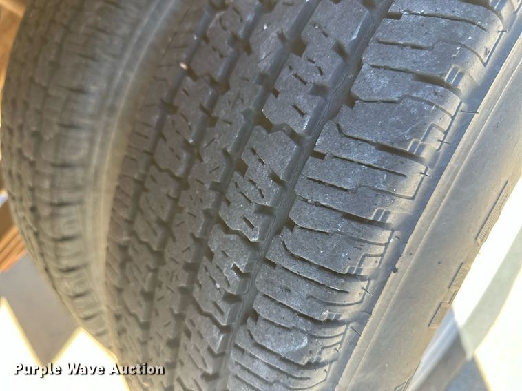 image for item IU9031 1994 Ford F450 Super Duty  bucket truck