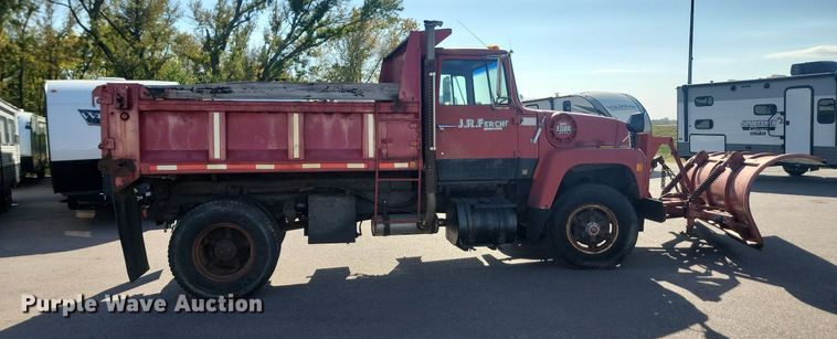 image for item JG9763 1985  Ford 8000  dump truck