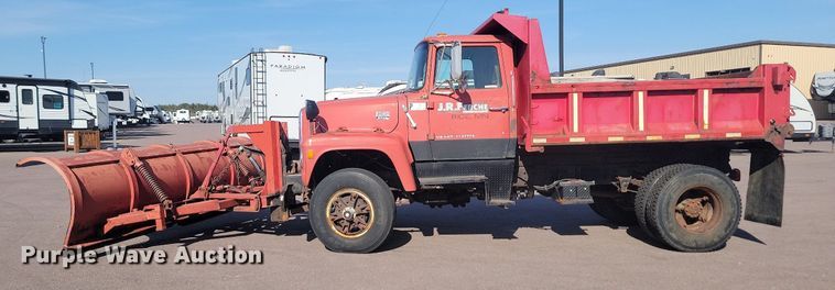 image for item JG9763 1985  Ford 8000  dump truck