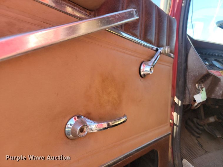 image for item JG9763 1985  Ford 8000  dump truck