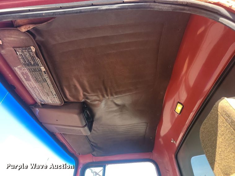 image for item JG9763 1985  Ford 8000  dump truck