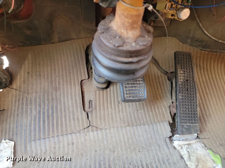 image for item JG9763 1985  Ford 8000  dump truck