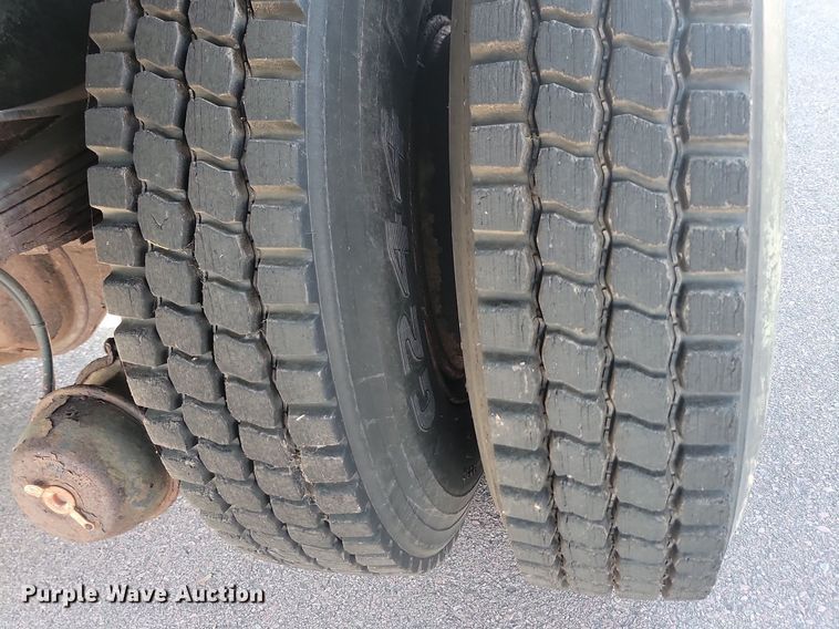 image for item JG9763 1985  Ford 8000  dump truck