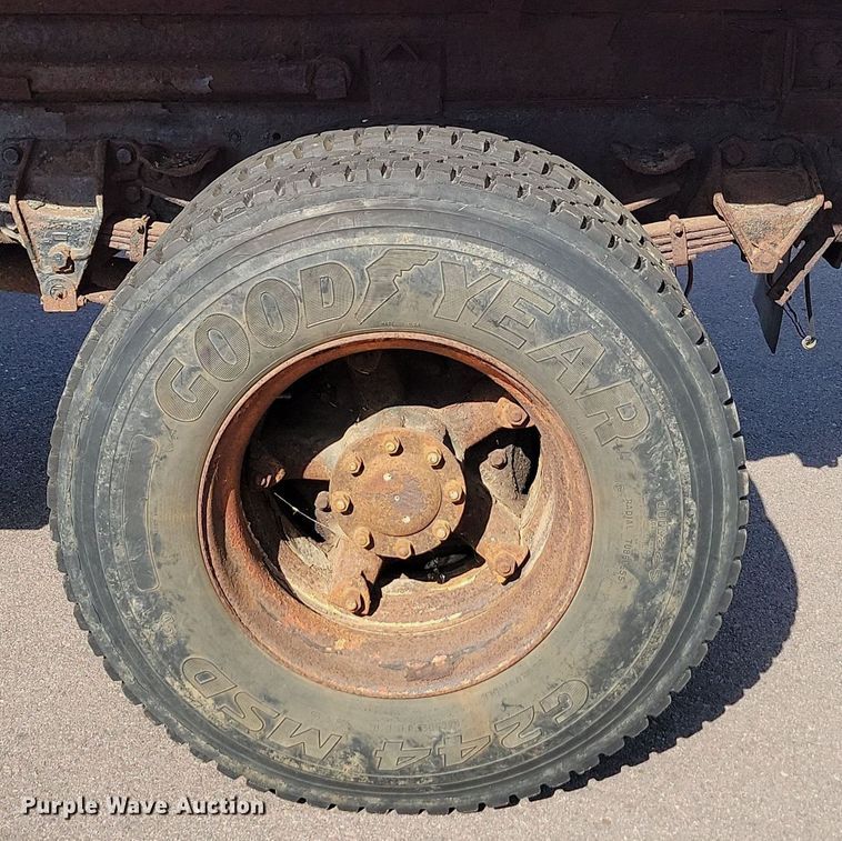 image for item JG9763 1985  Ford 8000  dump truck