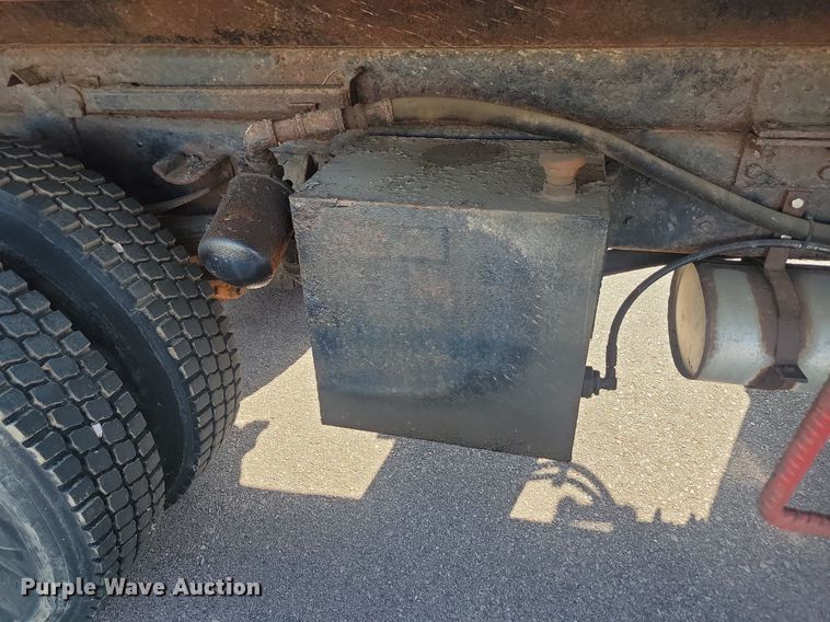 image for item JG9763 1985  Ford 8000  dump truck