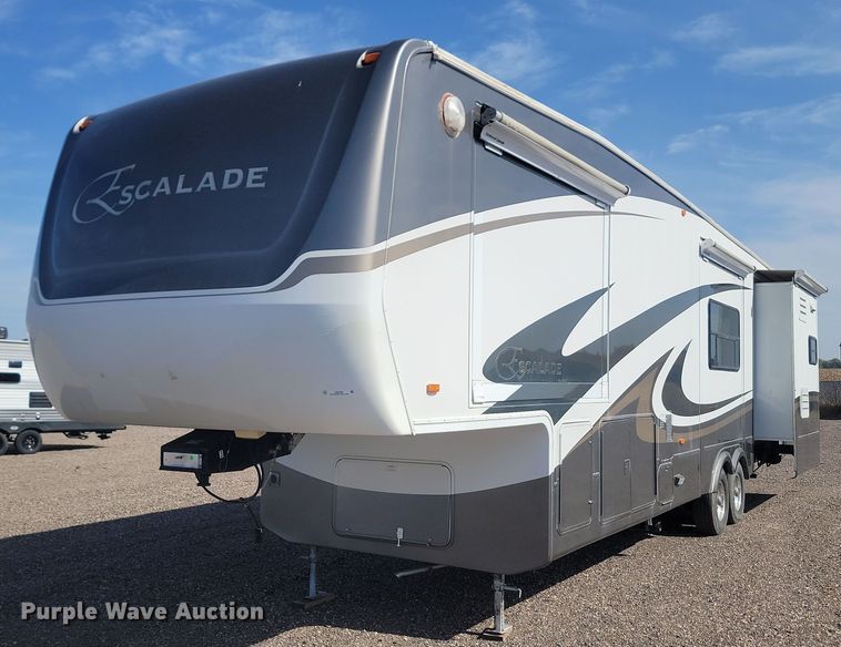 image for item JG9765 2006 Escalade 37K  camper