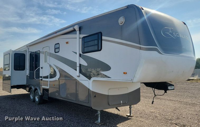 image for item JG9765 2006 Escalade 37K  camper