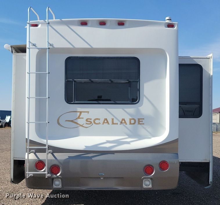 image for item JG9765 2006 Escalade 37K  camper