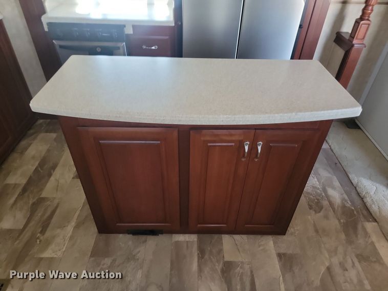 image for item JG9765 2006 Escalade 37K  camper