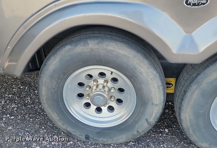 image for item JG9765 2006 Escalade 37K  camper