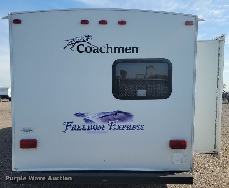 image for item JG9766 2011 Forrest River Coachmen  camper
