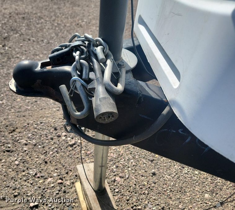 image for item JG9766 2011 Forrest River Coachmen  camper