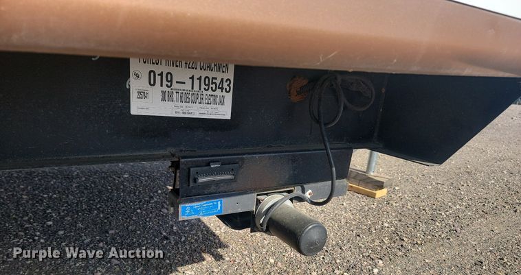 image for item JG9766 2011 Forrest River Coachmen  camper