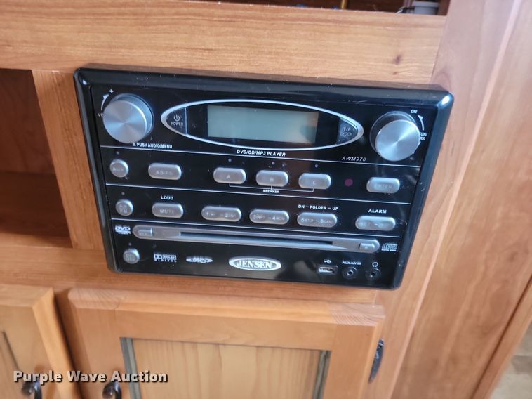 image for item JG9766 2011 Forrest River Coachmen  camper