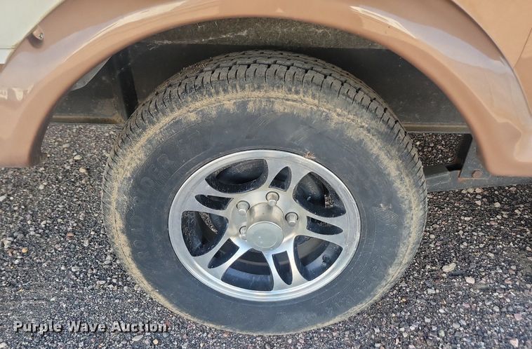 image for item JG9766 2011 Forrest River Coachmen  camper