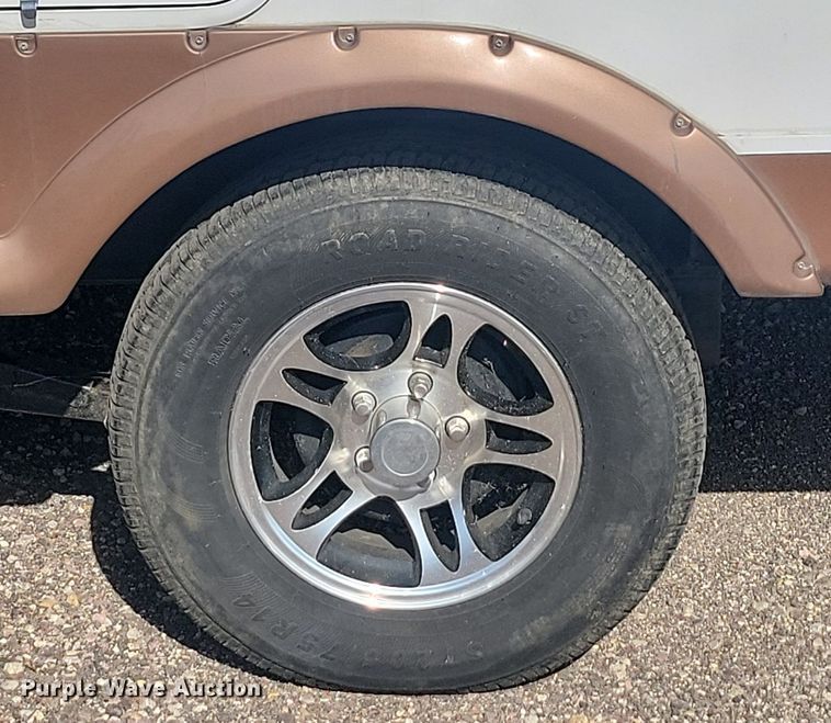 image for item JG9766 2011 Forrest River Coachmen  camper