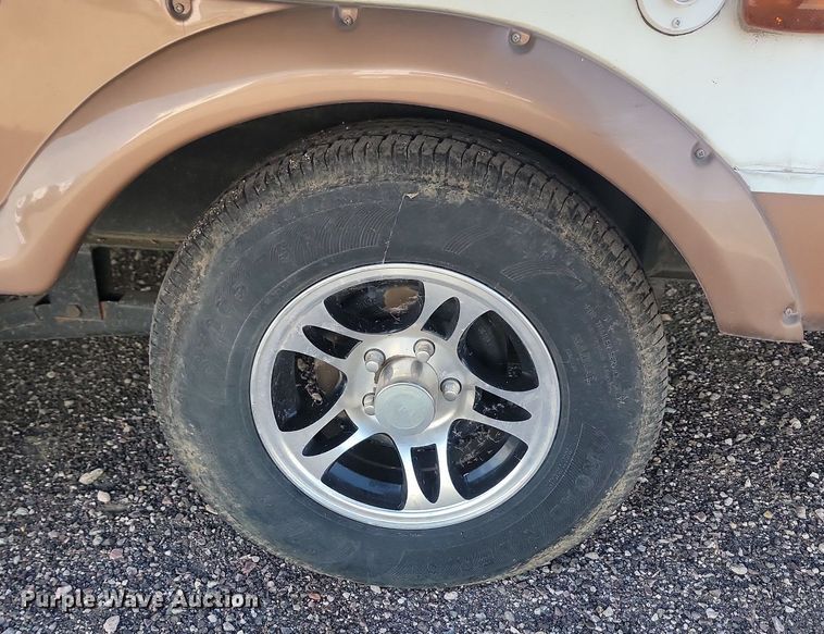 image for item JG9766 2011 Forrest River Coachmen  camper