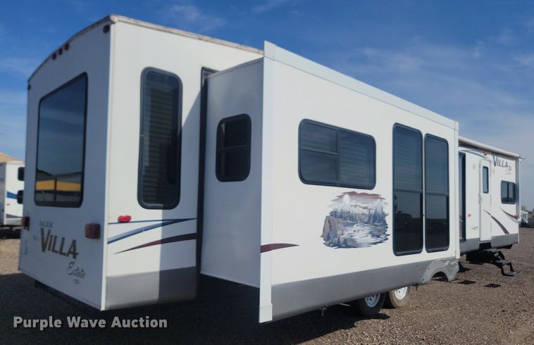 image for item JG9767 2014 Estate Villa  camper