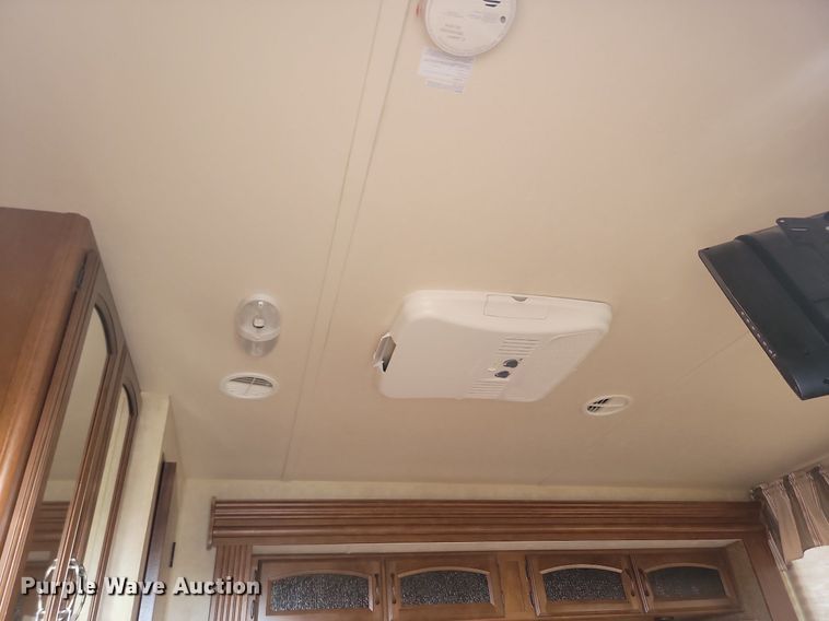 image for item JG9767 2014 Estate Villa  camper