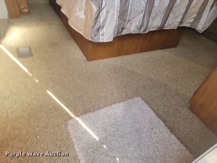 image for item JG9767 2014 Estate Villa  camper