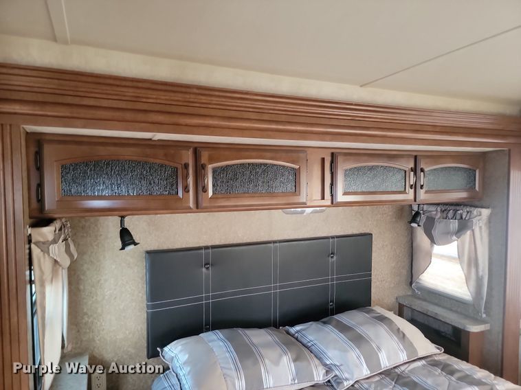 image for item JG9767 2014 Estate Villa  camper