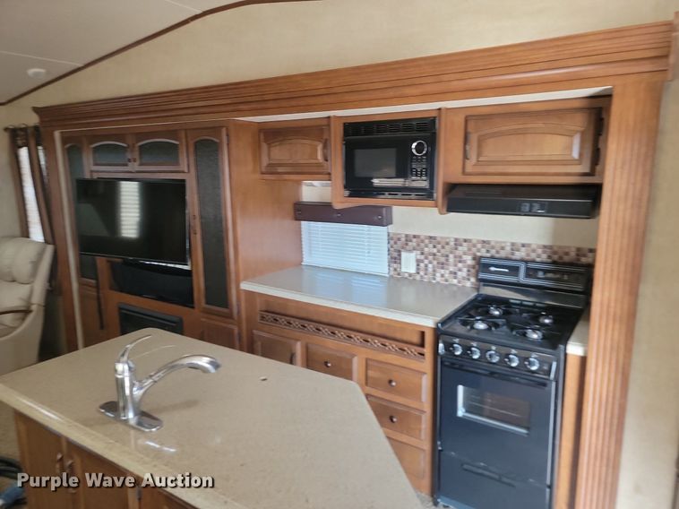 image for item JG9767 2014 Estate Villa  camper