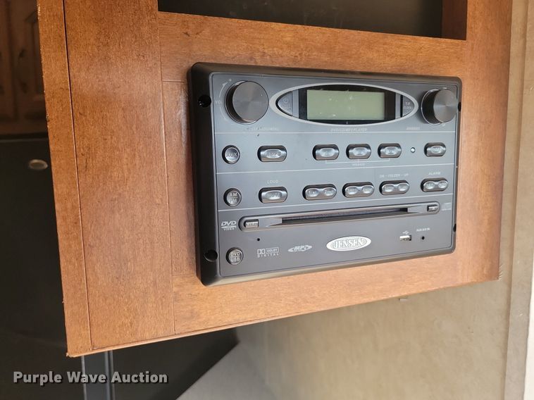 image for item JG9767 2014 Estate Villa  camper