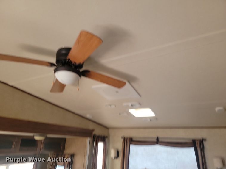 image for item JG9767 2014 Estate Villa  camper