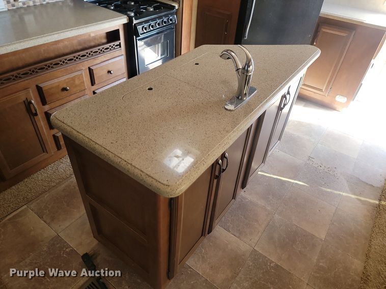 image for item JG9767 2014 Estate Villa  camper