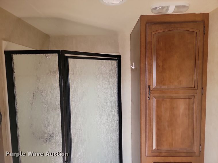 image for item JG9767 2014 Estate Villa  camper