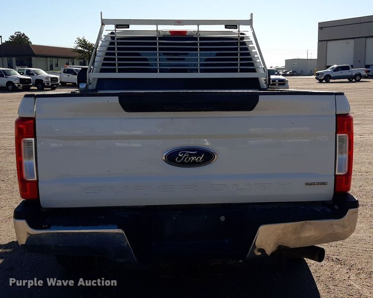 image for item KD9169 2017 Ford F250 Super Duty  SuperCab pickup truck