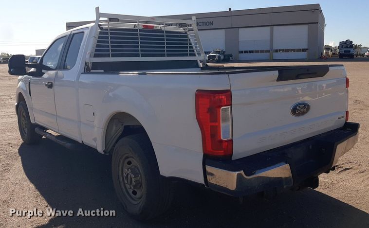 image for item KD9169 2017 Ford F250 Super Duty  SuperCab pickup truck