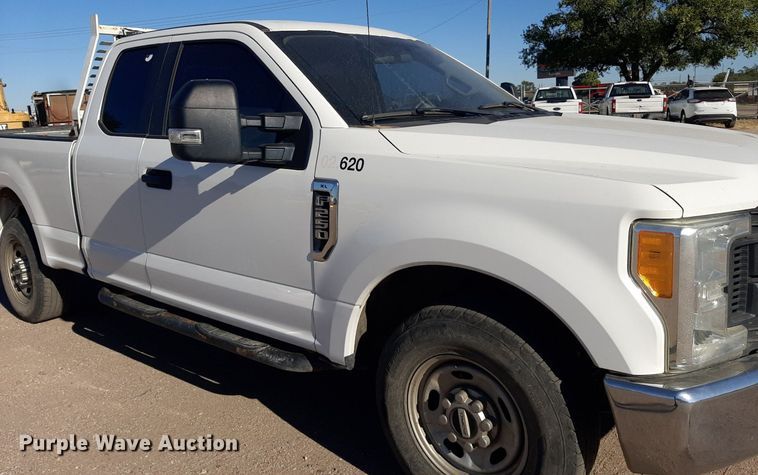 image for item KD9169 2017 Ford F250 Super Duty  SuperCab pickup truck