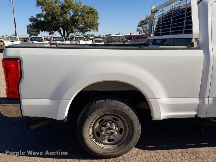 image for item KD9169 2017 Ford F250 Super Duty  SuperCab pickup truck