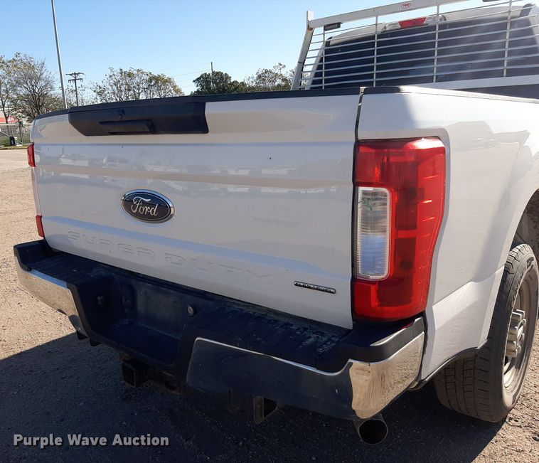 image for item KD9169 2017 Ford F250 Super Duty  SuperCab pickup truck