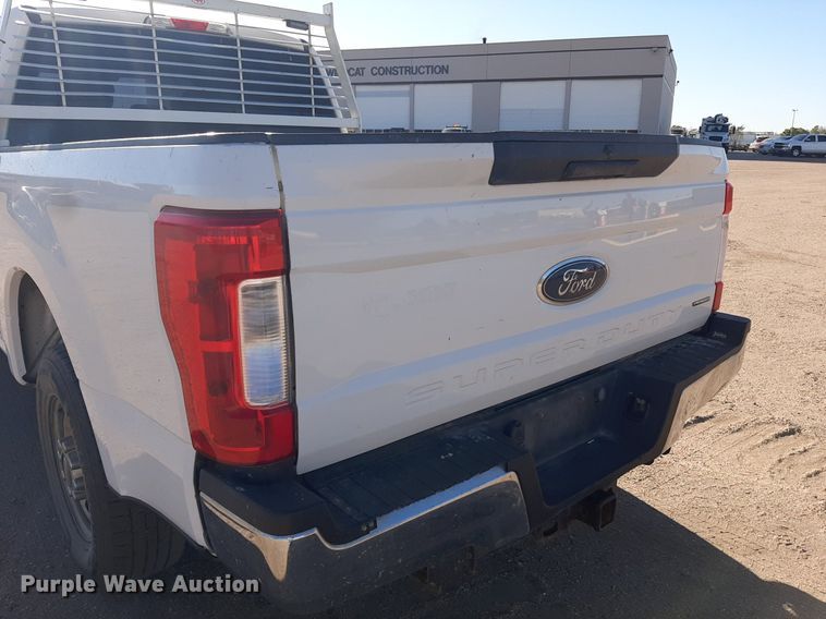 image for item KD9169 2017 Ford F250 Super Duty  SuperCab pickup truck