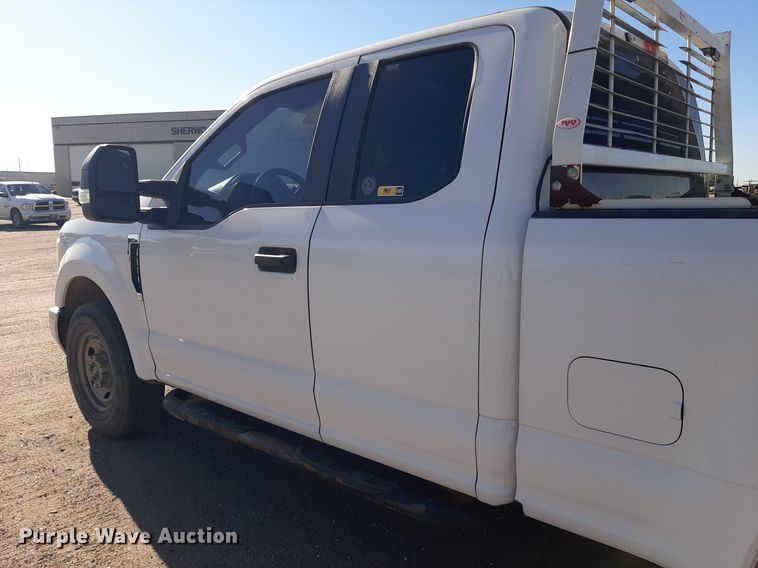 image for item KD9169 2017 Ford F250 Super Duty  SuperCab pickup truck