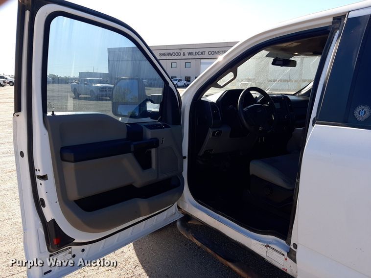 image for item KD9169 2017 Ford F250 Super Duty  SuperCab pickup truck