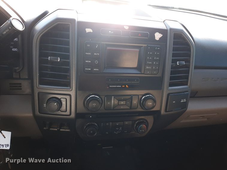 image for item KD9169 2017 Ford F250 Super Duty  SuperCab pickup truck