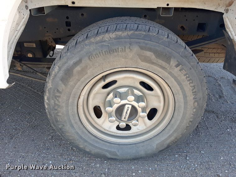 image for item KD9169 2017 Ford F250 Super Duty  SuperCab pickup truck