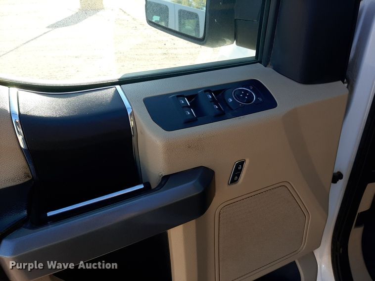 image for item KD9171 2019 Ford F150  SuperCrew pickup truck