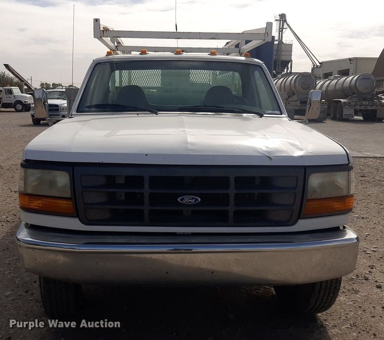 image for item KD9173 1996 Ford F350 XL  utility bed pickup truck