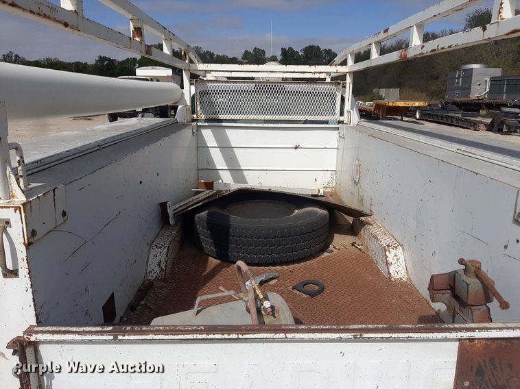 image for item KD9173 1996 Ford F350 XL  utility bed pickup truck