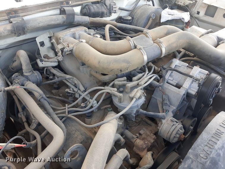 image for item KD9173 1996 Ford F350 XL  utility bed pickup truck